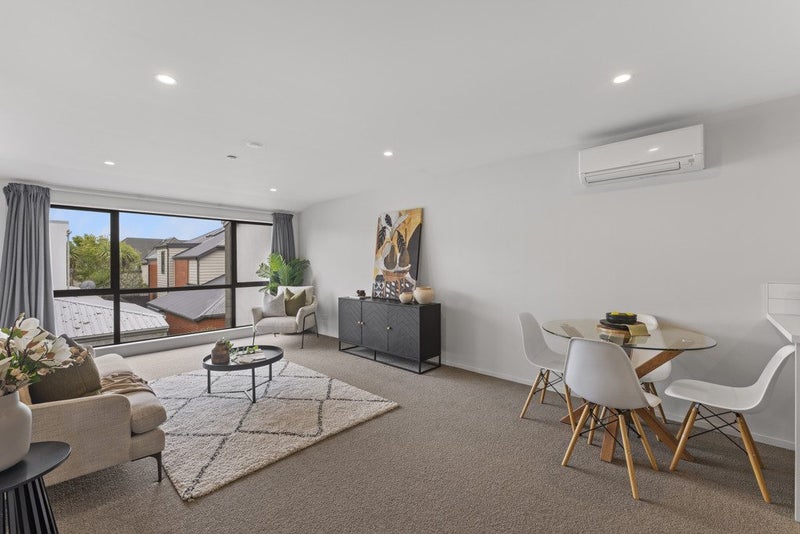 2/26 Packe Street, Edgeware, Christchurch - Carousel 1