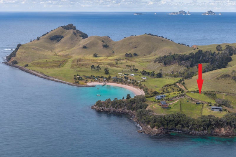 193 Pacific Ocean, Slipper Island, Pauanui, Thames-Coromandel, Waikato - Carousel 1