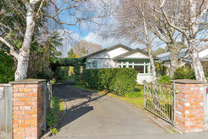 9 Pownall Street, Masterton - Carousel 1