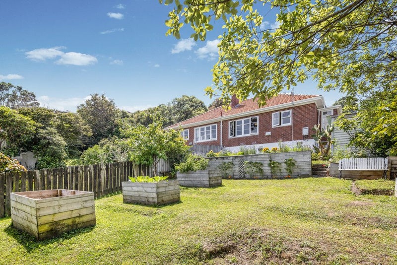 23 Sydenham Street, Northland, Wellington - Carousel 1