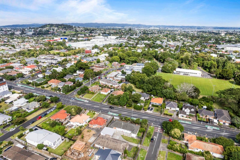 254 Sandringham Road, Sandringham, Auckland - Carousel 21