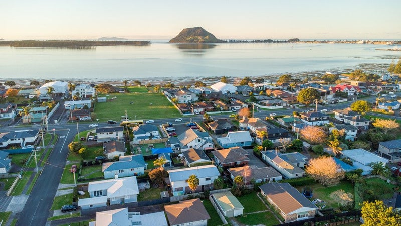 8B Short Street, Otumoetai, Tauranga - Carousel 28