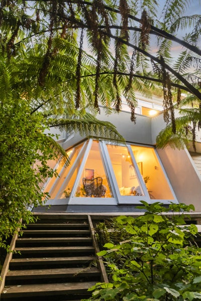 403 Karori Road, Karori, Wellington - Carousel 42