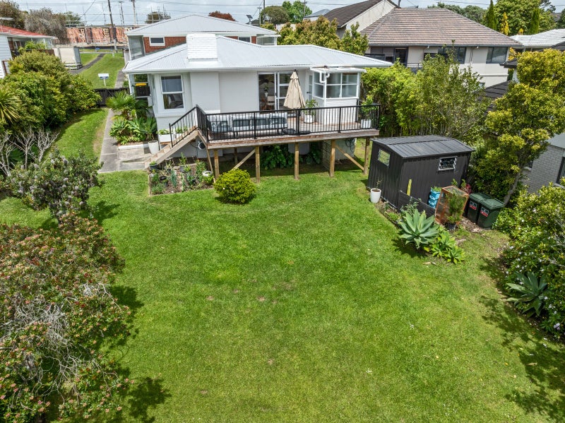 3/619 Beach Road, Rothesay Bay, Auckland - Carousel 2