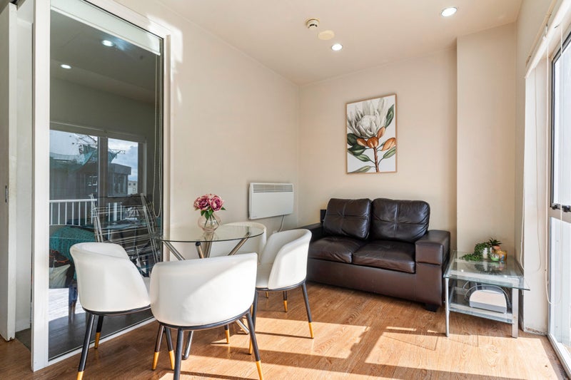 8C/208 Hobson Street, Auckland Central, Auckland - Carousel 2