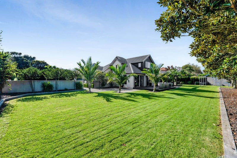 7/5 Adam Lile Drive, Highlands Park, New Plymouth - Carousel 2