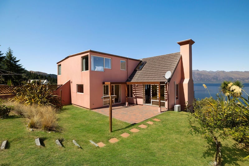 14A Von Place, Fernhill, Queenstown - Carousel 14