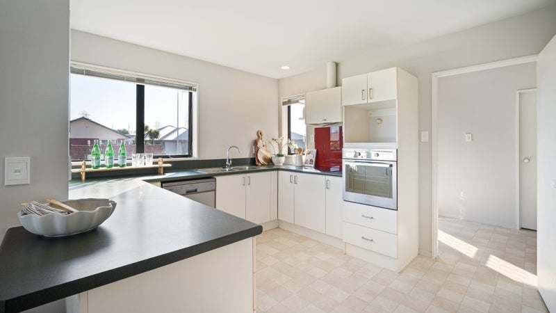 63 Mauger Drive, Heathcote Valley, Christchurch - Carousel 2