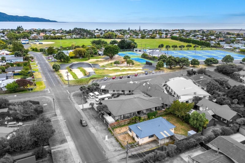 35A Donovan Road, Paraparaumu Beach, Paraparaumu - Carousel 1
