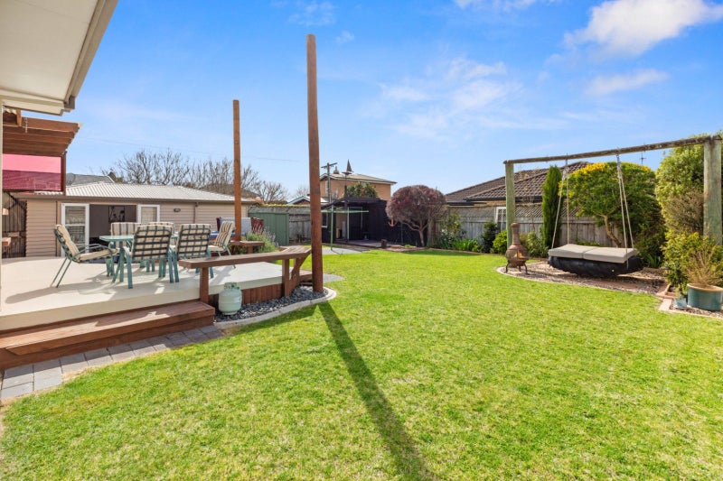 401 Otumoetai Road, Otumoetai, Tauranga - Carousel 1