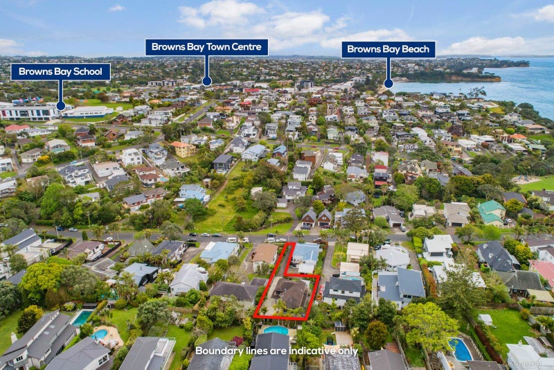 2/18 Sandown Rd, Rothesay Bay, North Shore City - Carousel 19