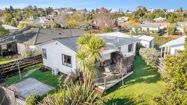 35B Aquarius Drive, Kawaha Point, Rotorua - Carousel 1