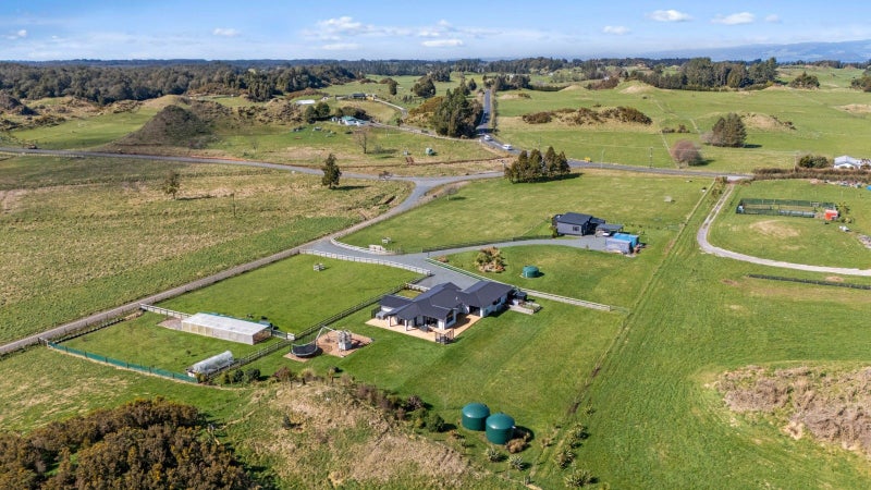 1184 Oturoa Road, Rotorua - Carousel 2