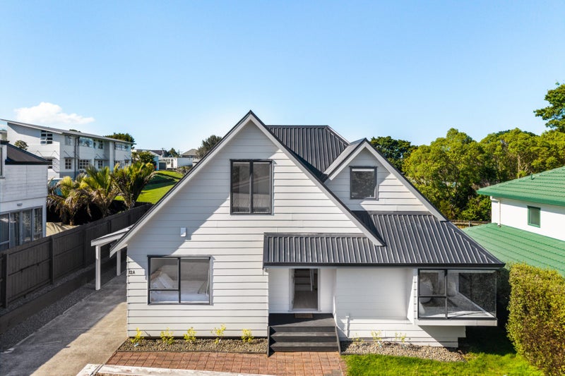 12A Beckenham Avenue, Royal Oak, Auckland - Carousel 1