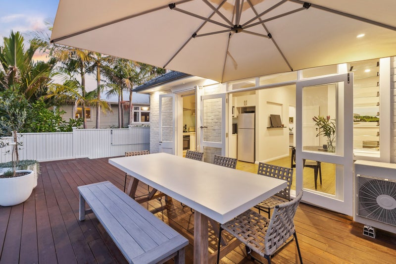 55 Premier Avenue, Point Chevalier, Auckland - Carousel 2