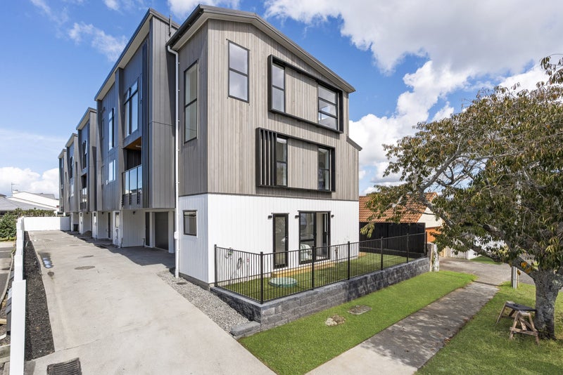 5E Truro Road, Sandringham, Auckland - Carousel 1