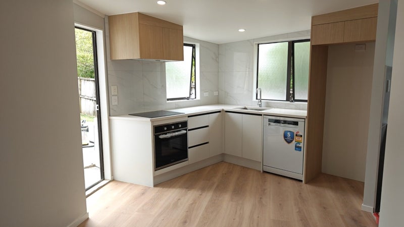 49 Rata Street, New Lynn, Auckland - Carousel 1