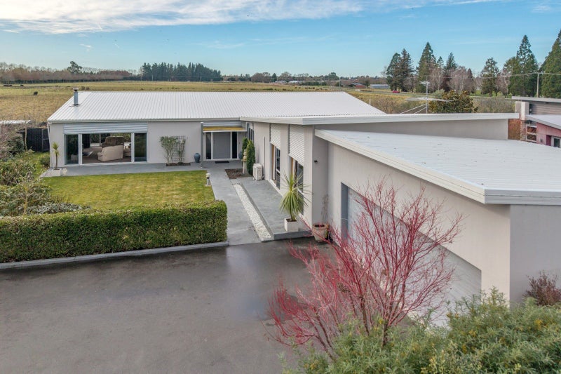 14 Country Place, Allenton, Ashburton - Carousel 2