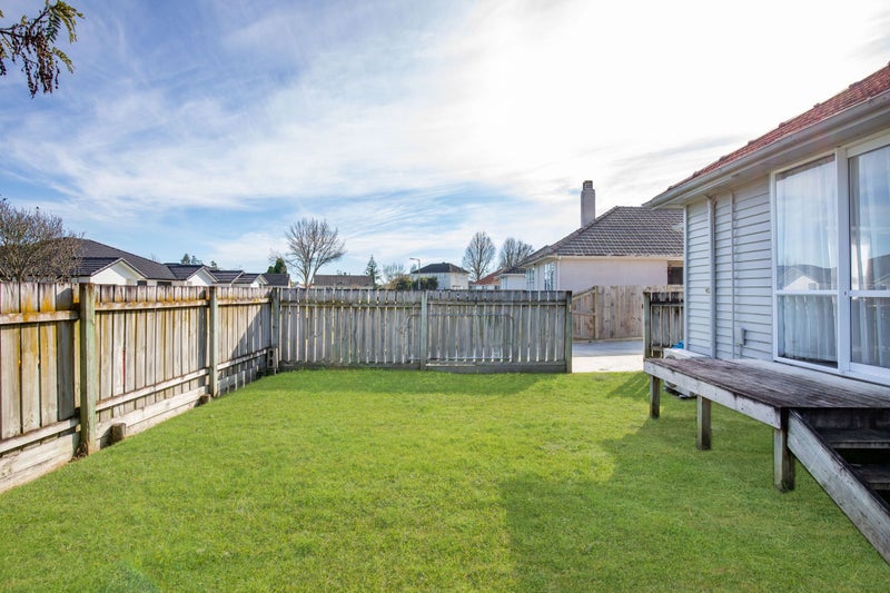 1/45 Ross Crescent, Fairfield, Hamilton - Carousel 1