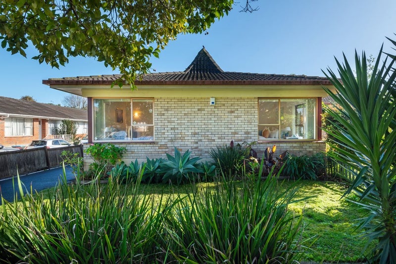 1/3 Matai Road, Greenlane, Auckland - Carousel 1