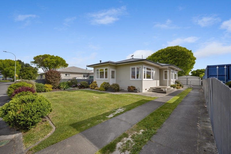 602 Southampton Street West, Saint Leonards, Hastings - Carousel 1
