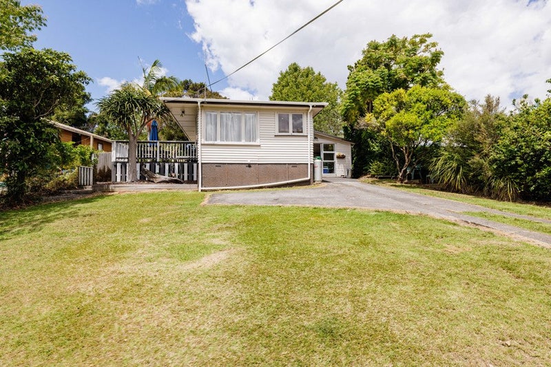 15 Yorke Road, Haruru - Carousel 2