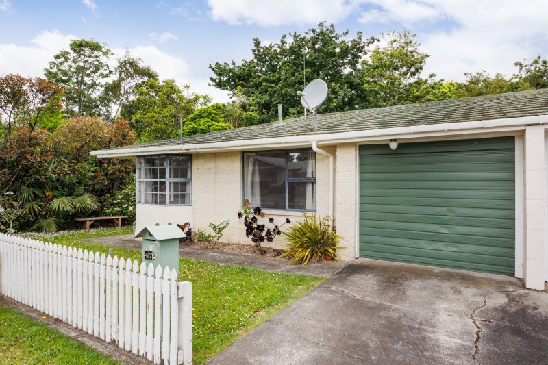 478B College Street, Hokowhitu, Palmerston North, Manawatu / Whanganui - Carousel 1