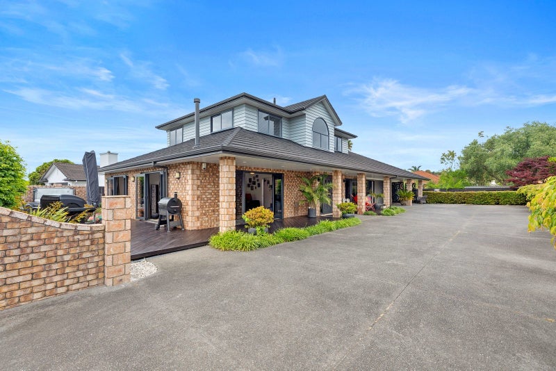 642 Gloucester Road, Papamoa Beach, Papamoa - Carousel 1