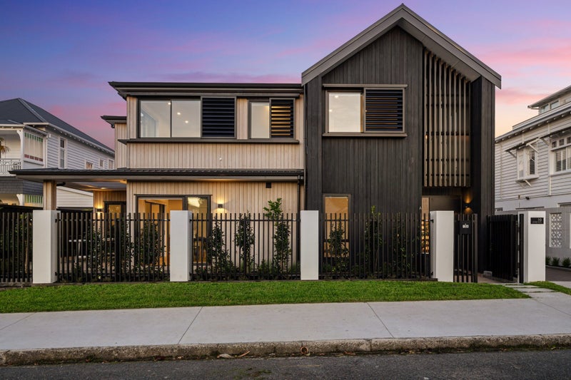 10A Bayview Road, Bayview, Auckland - Carousel 1