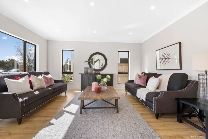 37 Nightingale Road, Flat Bush, Auckland - Carousel 2