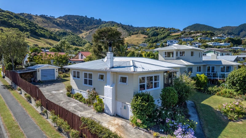 33 Rainbow Drive, Atawhai, Nelson - Carousel 1