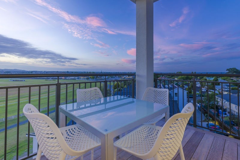 302/26C Racecourse Parade, Avondale, Auckland - Carousel 2