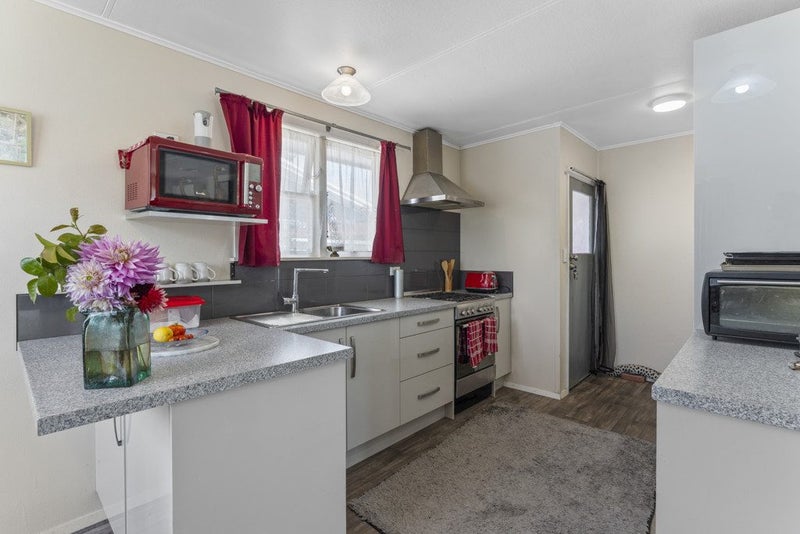53 Mitchell Street, Aramoho, Whanganui - Carousel 2