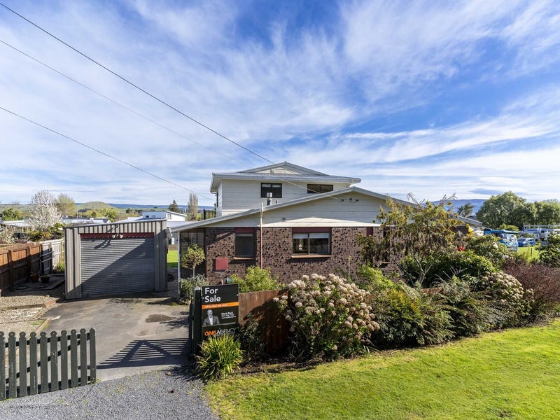 11 Greenhithe Street, Waihola, Milton - Carousel 2