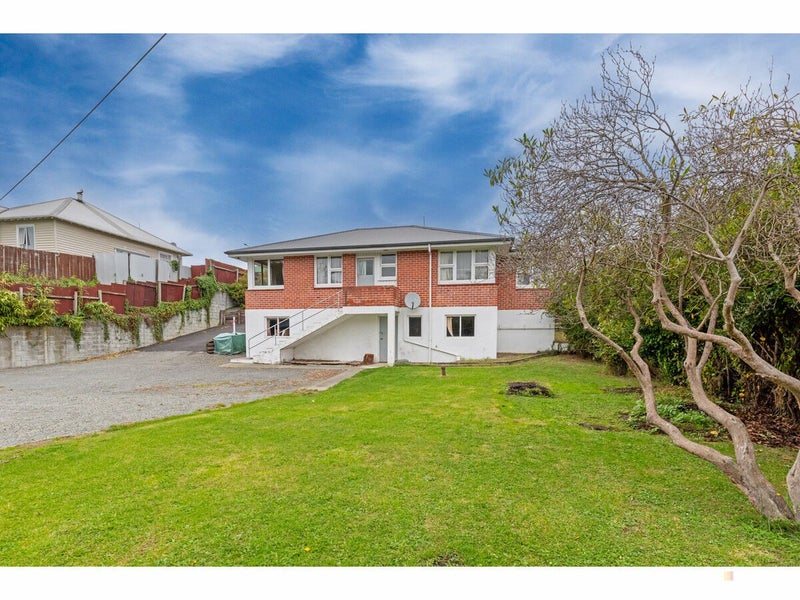 3 Clifton Terrace, West End, Timaru - Carousel 1