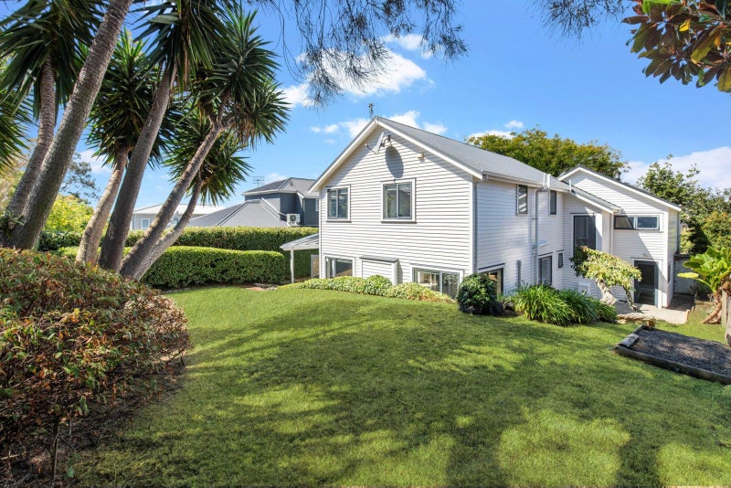 16B Irirangi Road, Greenlane, Auckland City, Auckland - Carousel 2