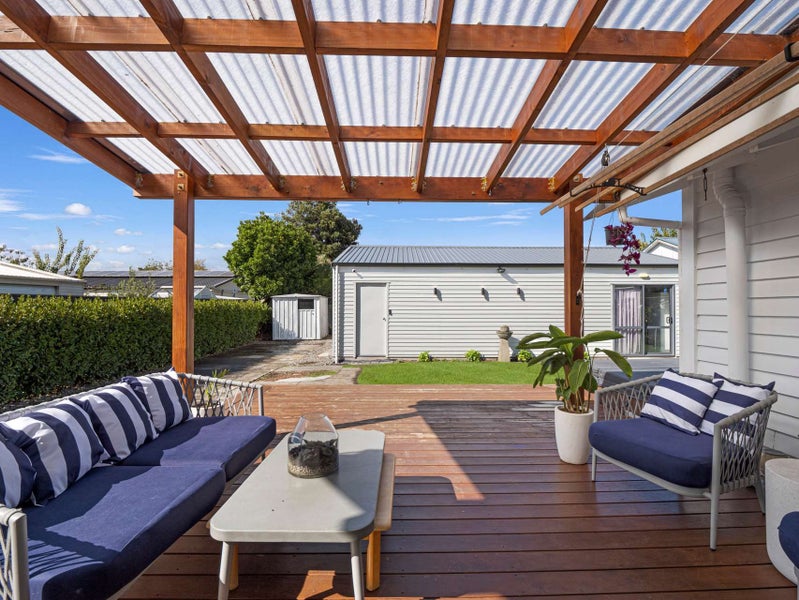 36 Jones Street, Whanganui East, Whanganui - Carousel 1