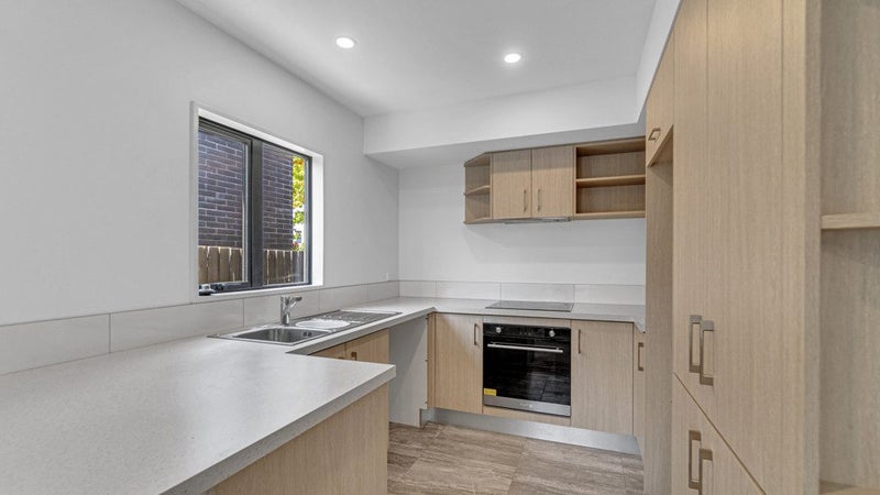 4/107 Canon Street, Edgeware, Christchurch - Carousel 2