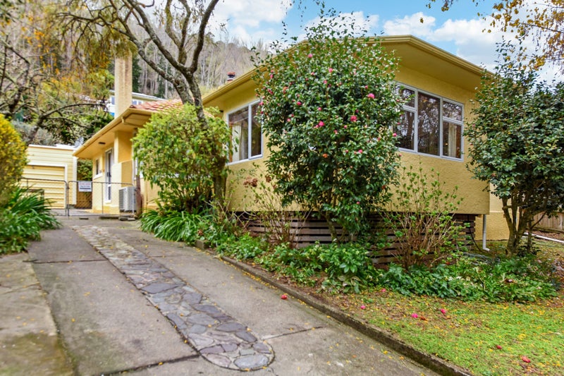 1 Charlotte Street, The Brook, Nelson - Carousel 1