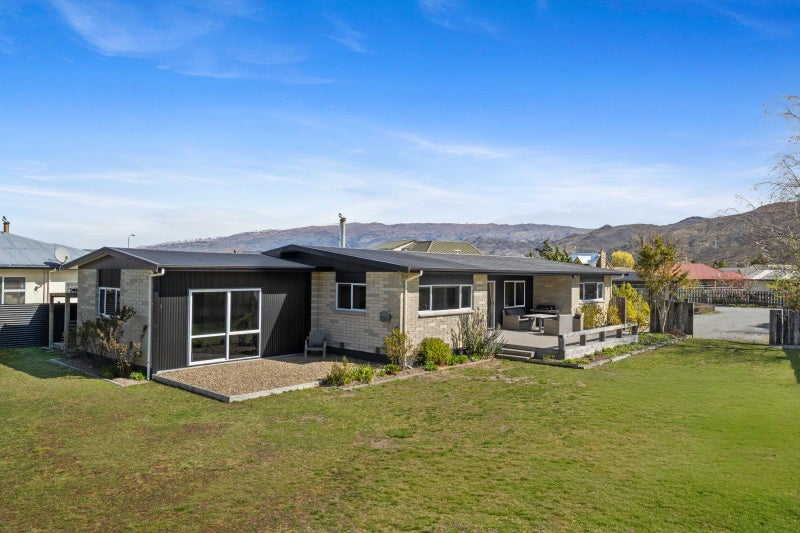 114 Shields Street, Clyde, Clyde - Carousel 2