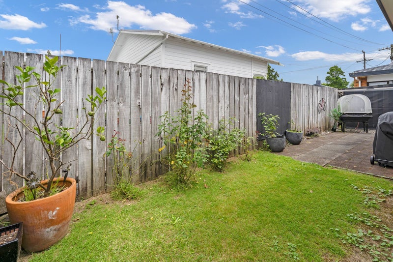 2/11 Wrack Street, Kensington, Whangarei - Carousel 2
