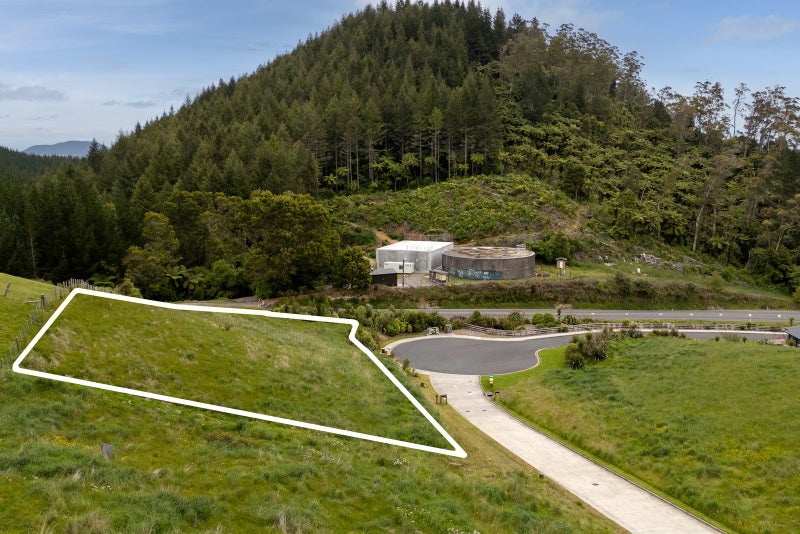 1 Petes Way, Lynmore, Rotorua, Bay Of Plenty - Carousel 1