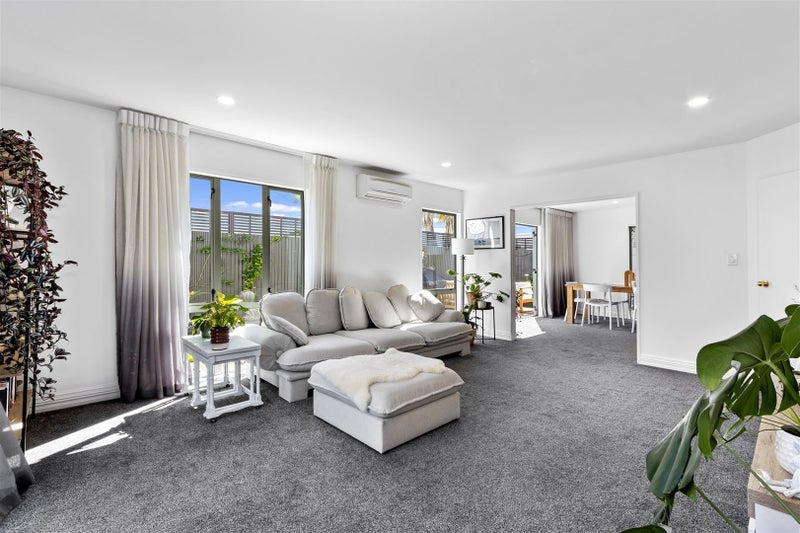 19 Hendon Street, Edgeware, Christchurch - Carousel 1