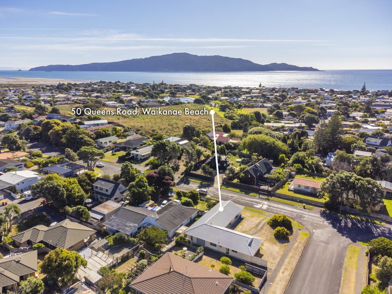 50 Queens Road, Waikanae Beach, Waikanae - Carousel 2
