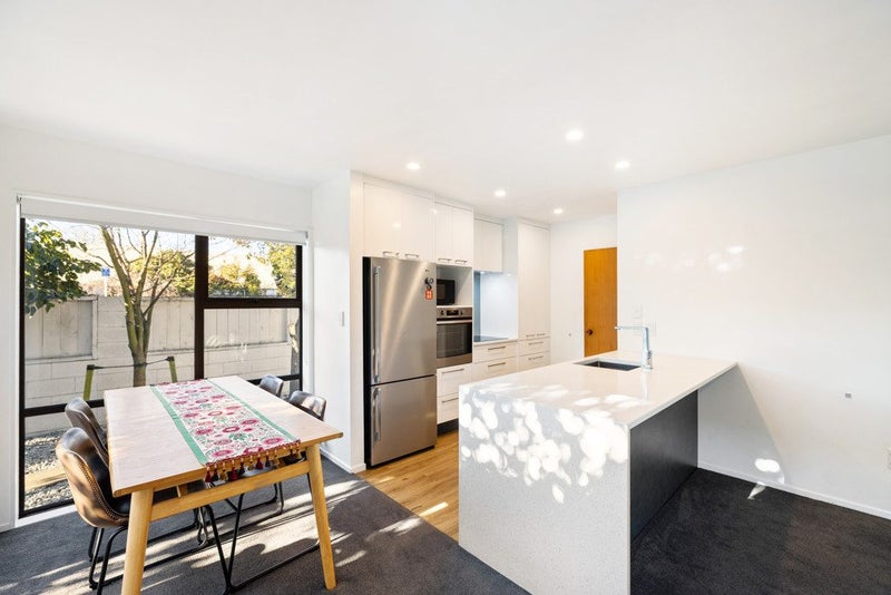 2/1 Winchester Street, Merivale, Christchurch - Carousel 2