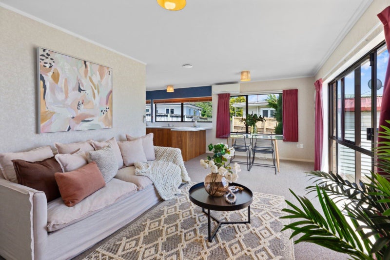 10 Oropi Road, Greerton, Tauranga - Carousel 2