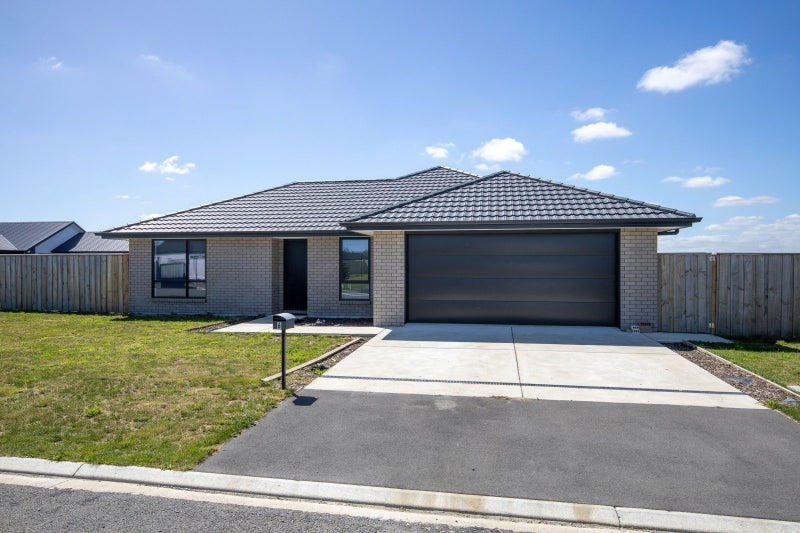6 Southdown Place, Kirwee, Kirwee - Carousel 1