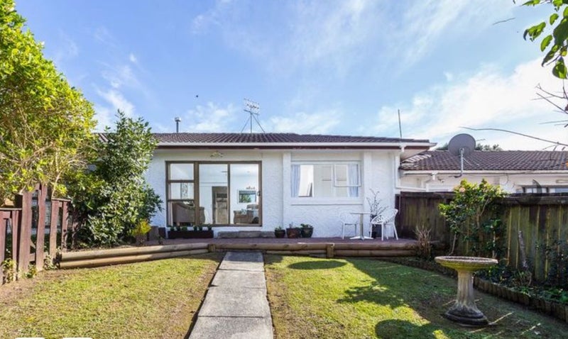 2/32 Strong Street, St Johns, Auckland - Carousel 2