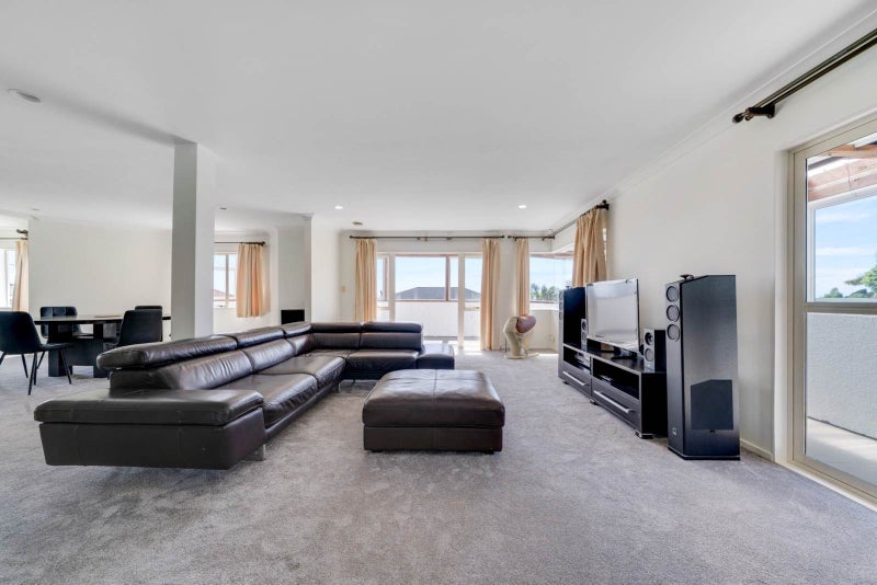 63 Goodwood Drive, Goodwood Heights, Auckland - Carousel 2