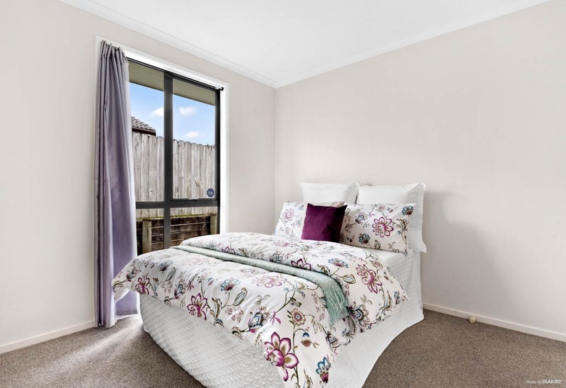 20 Zefiro Drive, Massey, Auckland - Carousel 15